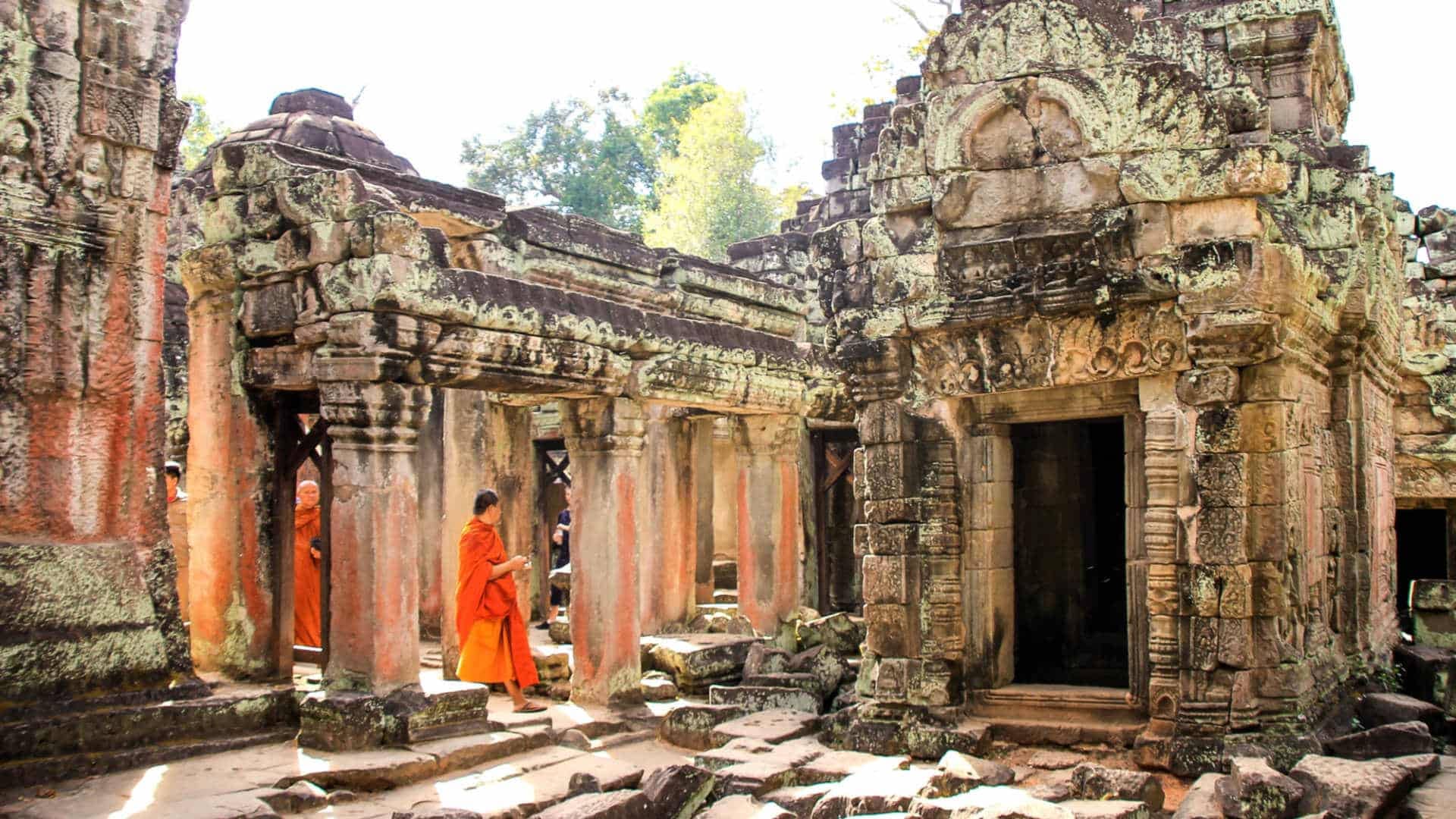 Angkor Wat temple and Monk