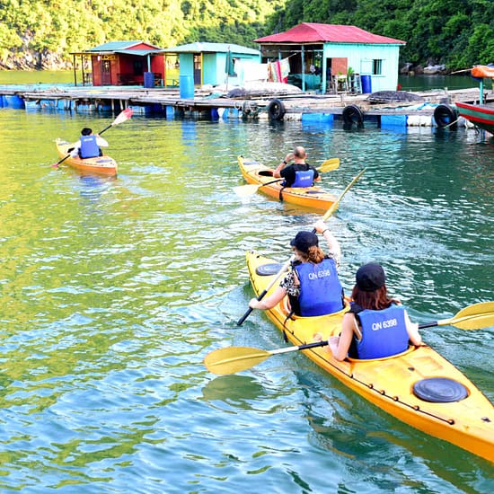Go-Indochine Halong Bucht Kayak Tour